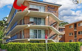 Shoal Towers No 9